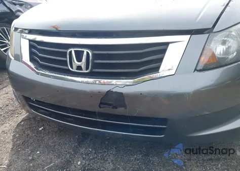 2010 Honda Accord 2.4 Lx z USA, uszkodzony, nr VIN 1HGCP2F32AA136407